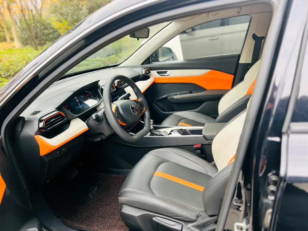 2023 DongFeng Aeolus YiXuan 1.5L 125HP L4 6DCT,autocango,china used car exporter,china ev exporter,chinese used car exporter,chinese used ev exporter