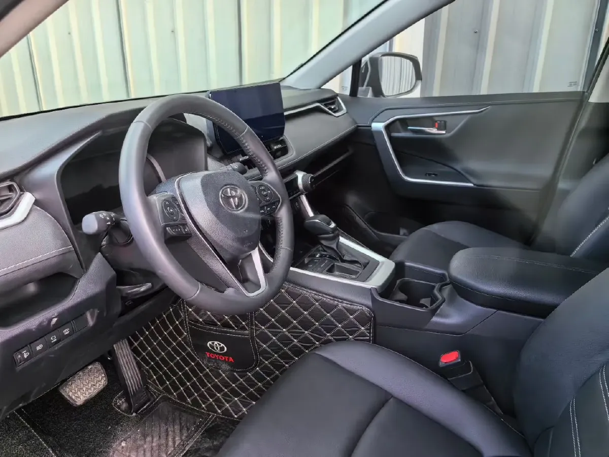 2023 Toyota RAV4 2.0L 171HP L4 CVT,autocango,china used car exporter,china ev exporter,chinese used car exporter,chinese used ev exporter