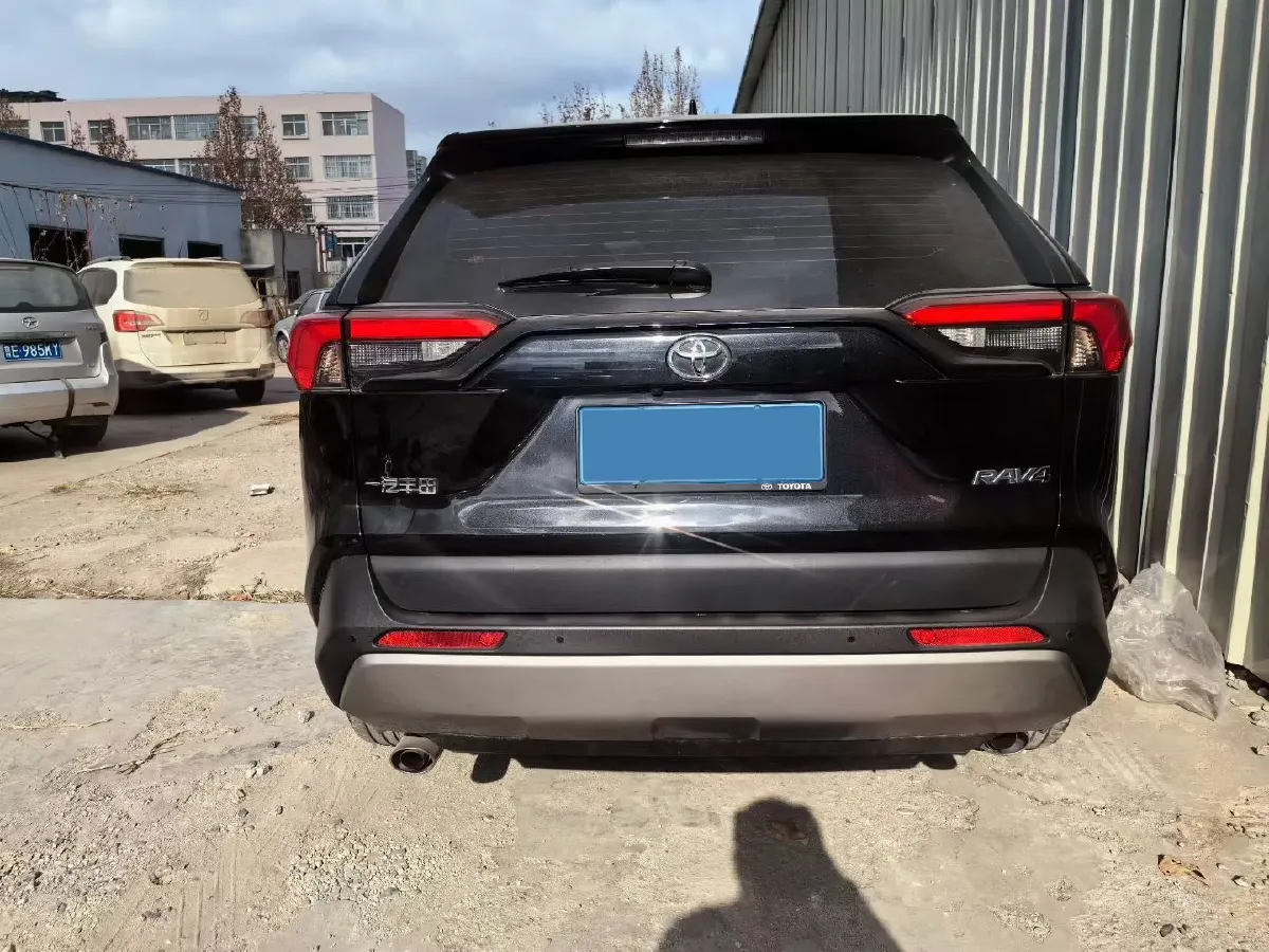 2023 Toyota RAV4 2.0L 171HP L4 CVT,autocango,china used car exporter,china ev exporter,chinese used car exporter,chinese used ev exporter