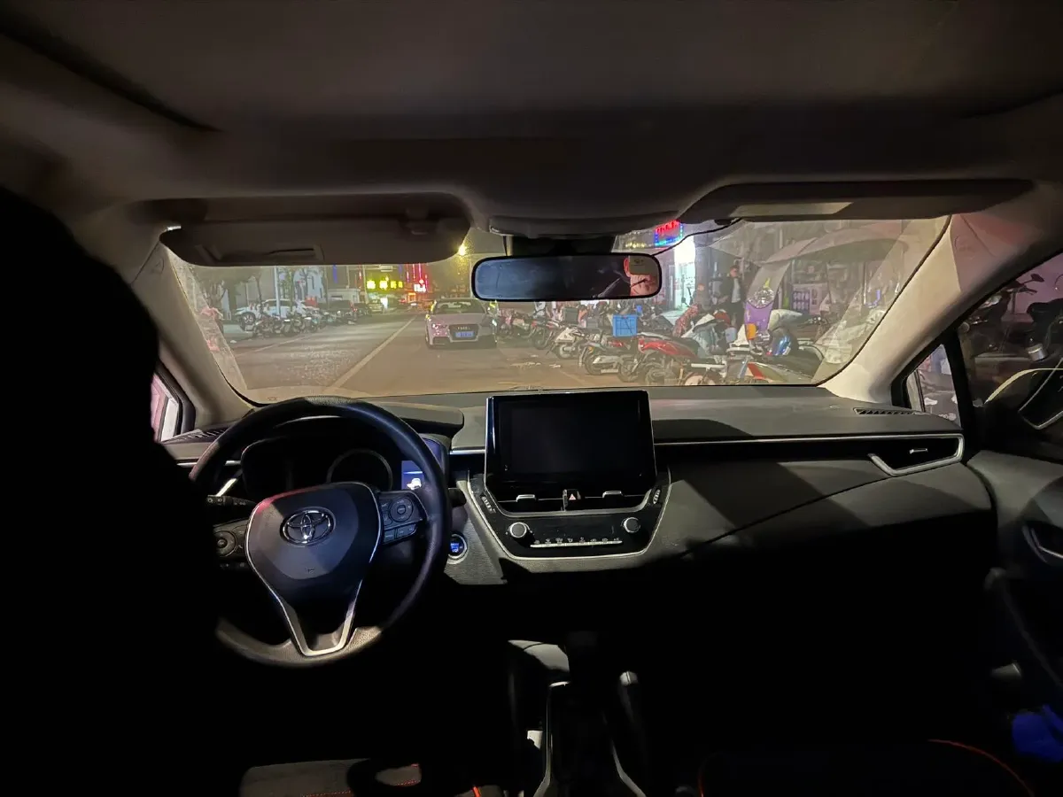 2021 Toyota Corolla 1.2T 116HP L4 CVT,autocango,china used car exporter,china ev exporter,chinese used car exporter,chinese used ev exporter