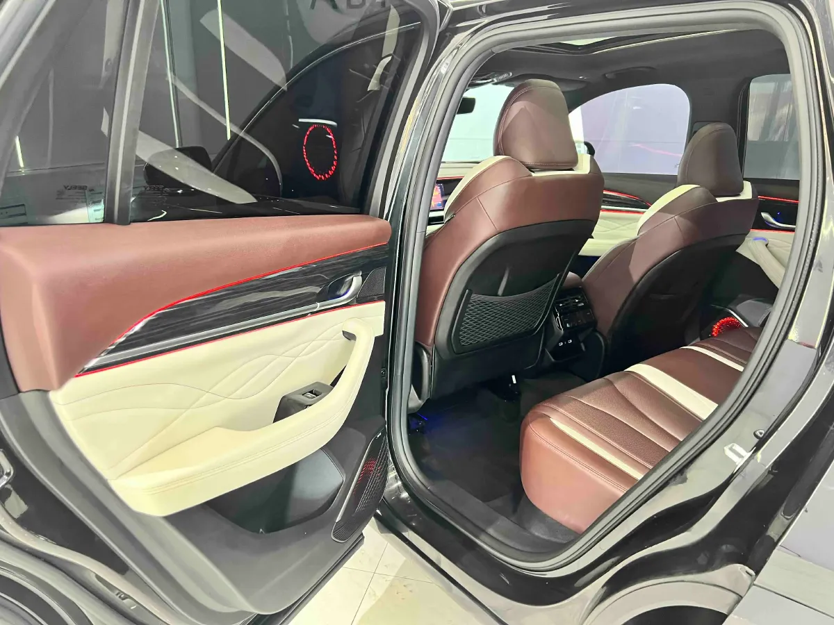 2021 Geely Monjaro 2.0T 238HP L4 8AT,autocango,china used car exporter,china ev exporter,chinese used car exporter,chinese used ev exporter