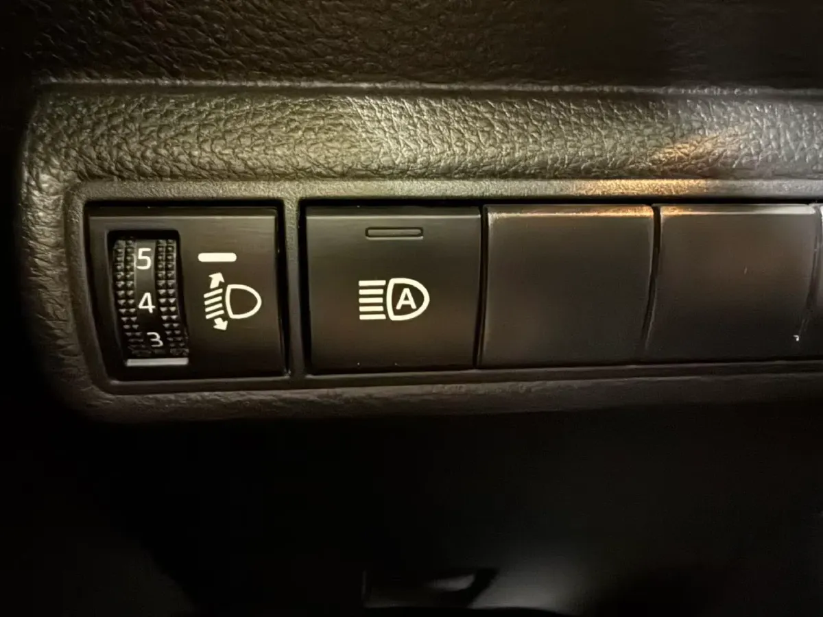 2021 Toyota Corolla 1.2T 116HP L4 CVT,autocango,china used car exporter,china ev exporter,chinese used car exporter,chinese used ev exporter