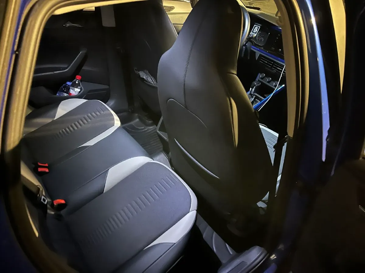 2021 DongFeng Aeolus AX7 1.6T 170HP L4 6AT,autocango,china used car exporter,china ev exporter,chinese used car exporter,chinese used ev exporter