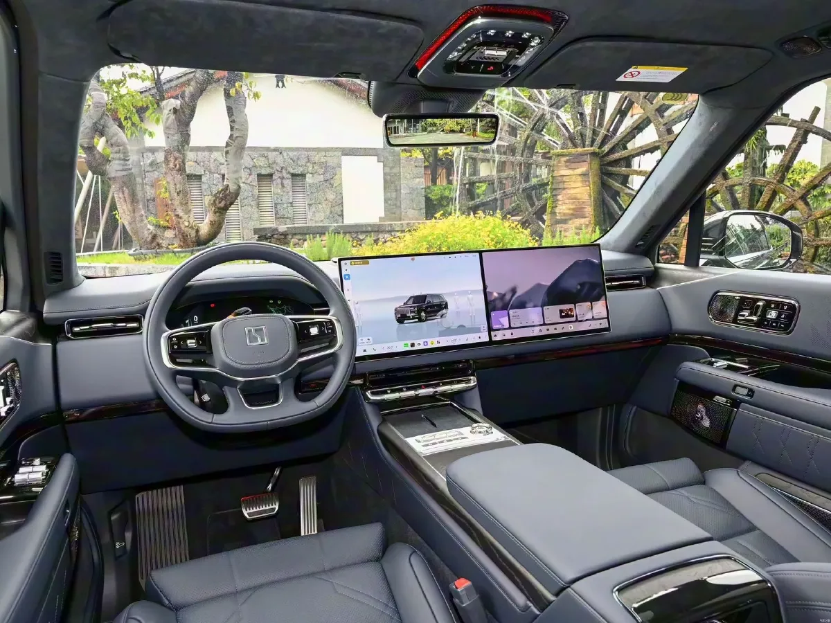 2025 Zeekr 9X 2.0T 279HP L4 1DHT PHEV,autocango,china used car exporter,china ev exporter,chinese used car exporter,chinese used ev exporter