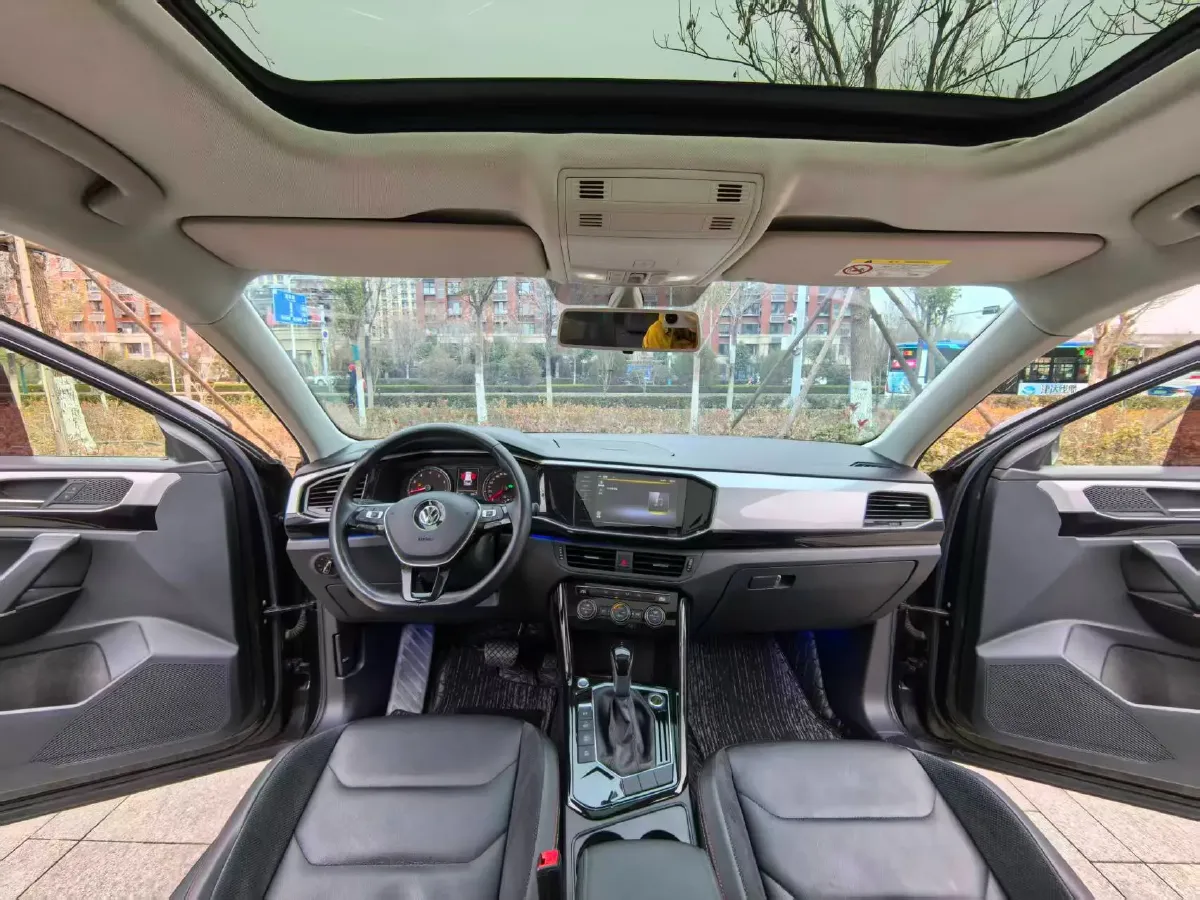 2020 Volkswagen Tharu 1.4T 150HP L4 7DCT,autocango,china used car exporter,china ev exporter,chinese used car exporter,chinese used ev exporter