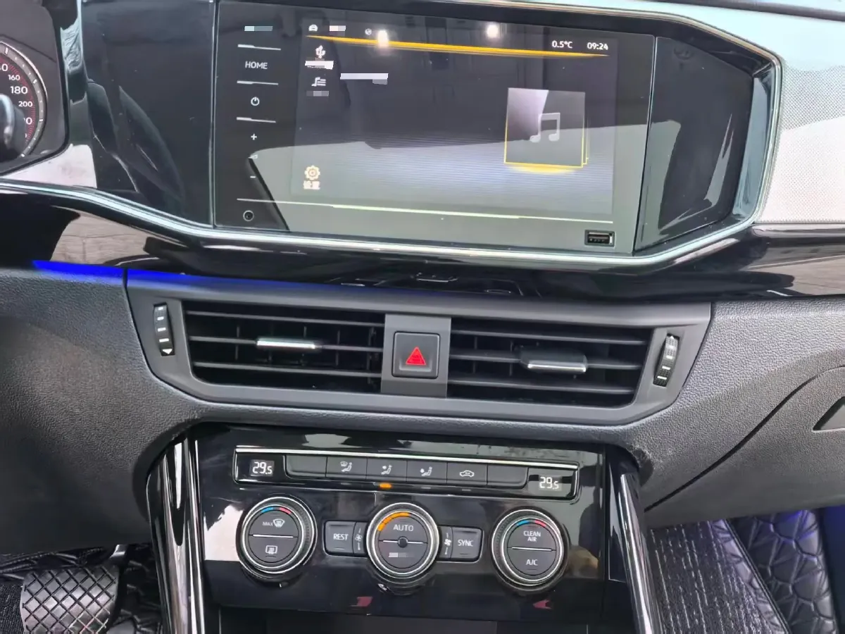 2020 Volkswagen Tharu 1.4T 150HP L4 7DCT,autocango,china used car exporter,china ev exporter,chinese used car exporter,chinese used ev exporter