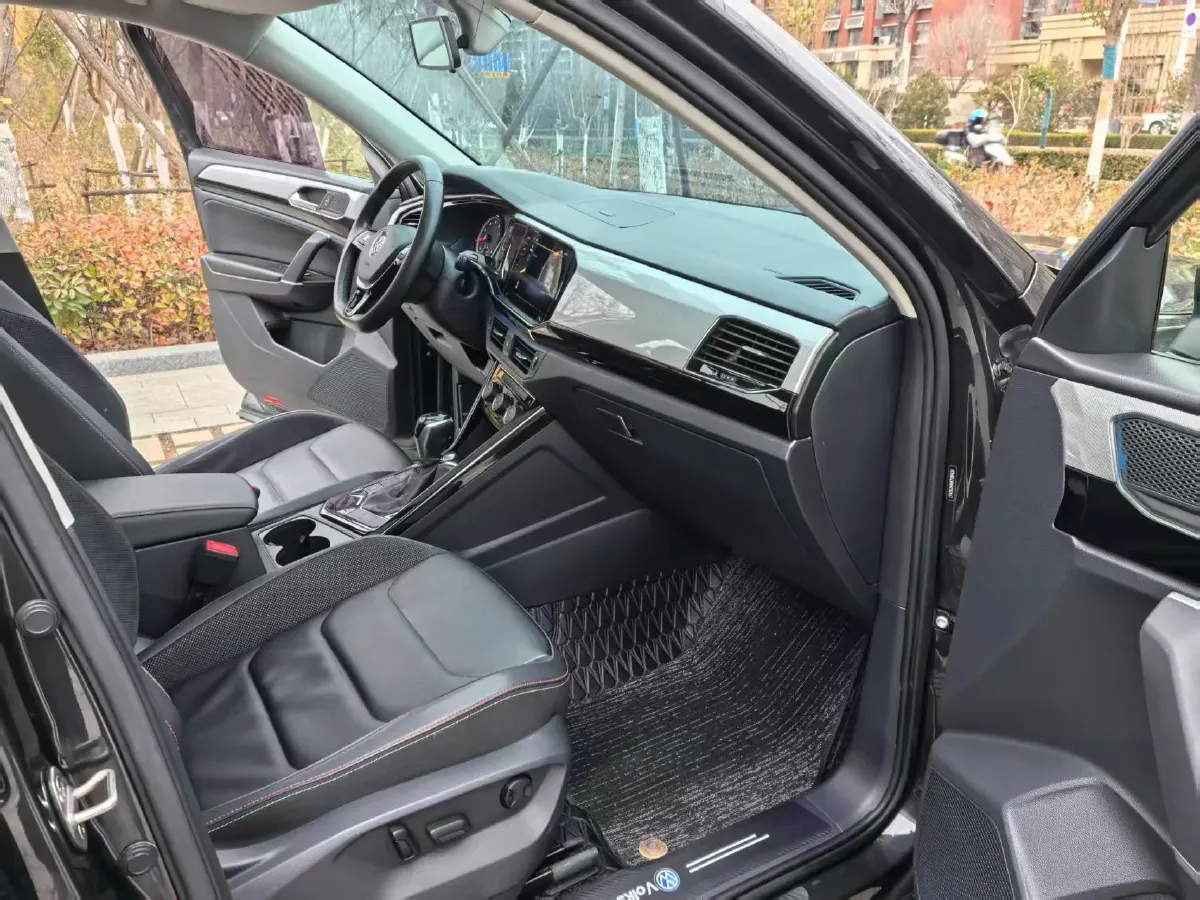 2020 Volkswagen Tharu 1.4T 150HP L4 7DCT,autocango,china used car exporter,china ev exporter,chinese used car exporter,chinese used ev exporter