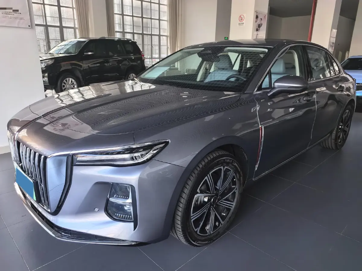 2025 HongQi H5 1.5T 150HP L4 1DHT PHEV