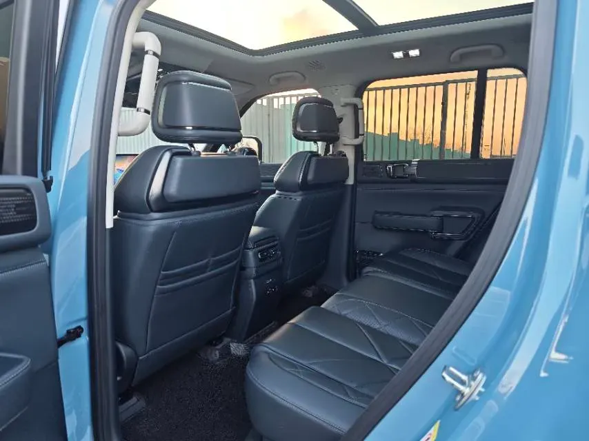 2023 FangChengBao Bao 5 1.5T 194HP L4 E-CVT PHEV 31.8KWH,autocango,china used car exporter,china ev exporter,chinese used car exporter,chinese used ev exporter