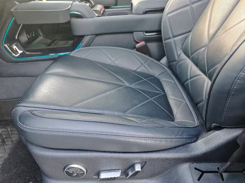 2023 FangChengBao Bao 5 1.5T 194HP L4 E-CVT PHEV 31.8KWH,autocango,china used car exporter,china ev exporter,chinese used car exporter,chinese used ev exporter