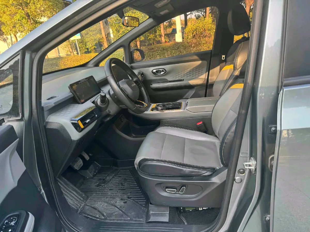 2022 Geely Okavango 1.8T 184HP L4 7DCT,autocango,china used car exporter,china ev exporter,chinese used car exporter,chinese used ev exporter