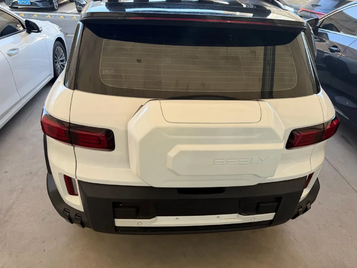 2025 Geely Cowboy 1.5T 181HP L4 7DCT,autocango,china used car exporter,china ev exporter,chinese used car exporter,chinese used ev exporter