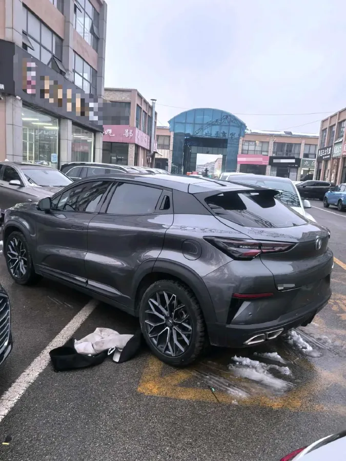 2022 ChangAn UNI-T 1.5T 188HP L4 7DCT,autocango,china used car exporter,china ev exporter,chinese used car exporter,chinese used ev exporter