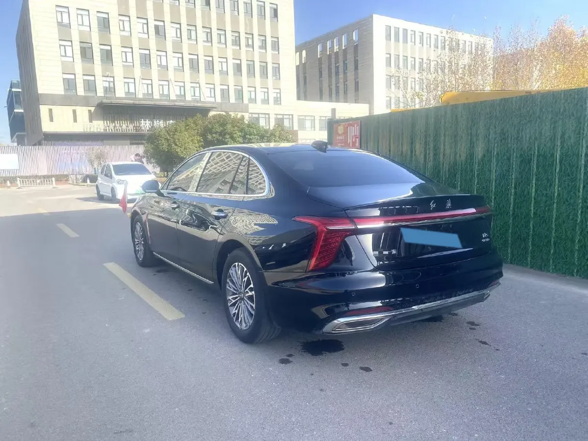 2023 HongQi H5 2.0T 224HP L4 8AT,autocango,china used car exporter,china ev exporter,chinese used car exporter,chinese used ev exporter