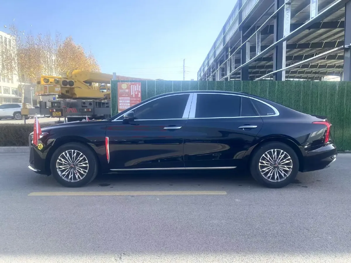 2023 HongQi H5 2.0T 224HP L4 8AT,autocango,china used car exporter,china ev exporter,chinese used car exporter,chinese used ev exporter