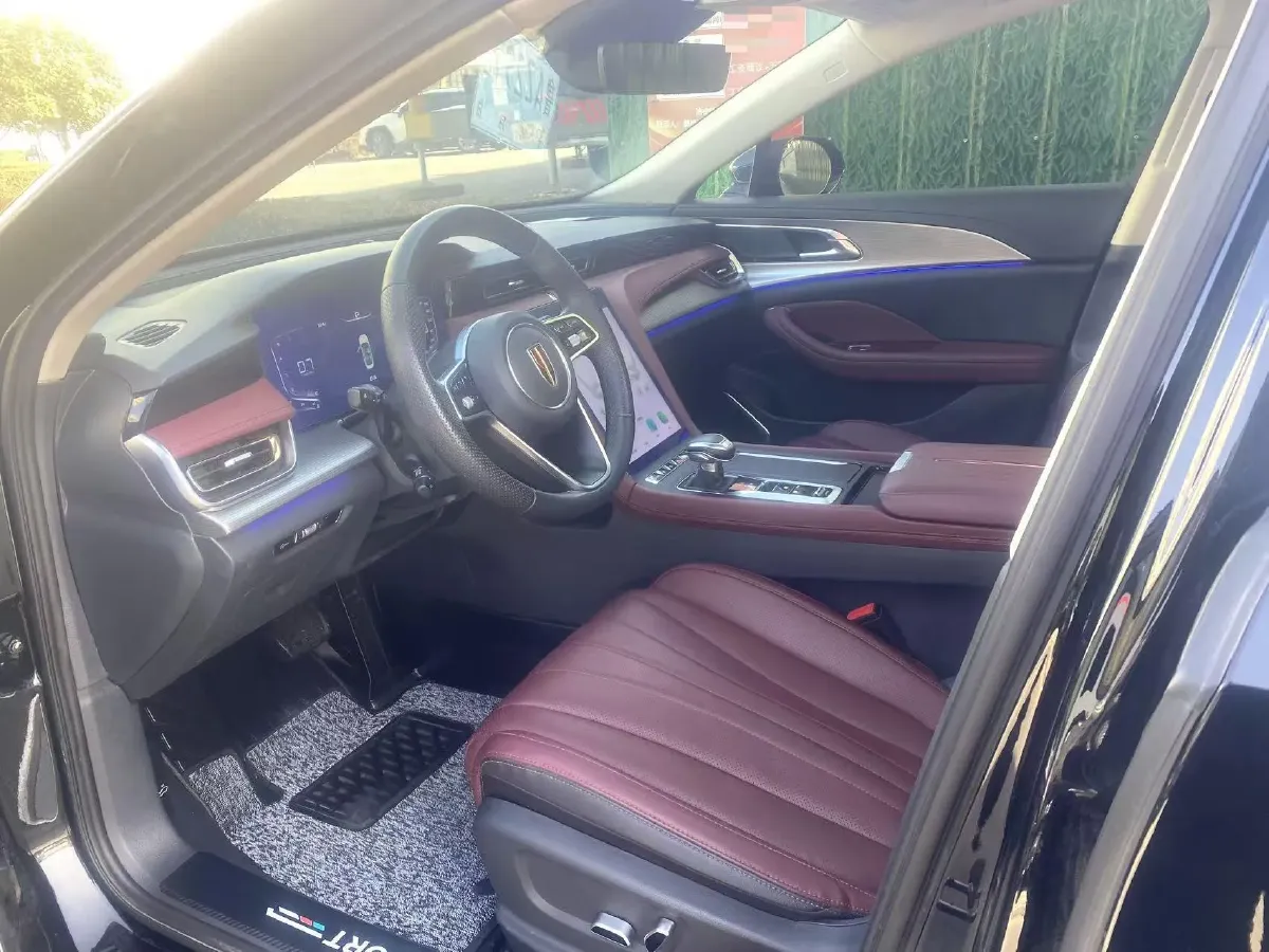 2023 HongQi H5 2.0T 224HP L4 8AT,autocango,china used car exporter,china ev exporter,chinese used car exporter,chinese used ev exporter