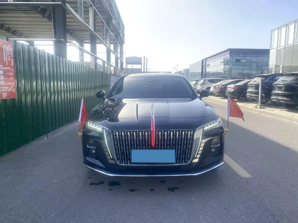 2023 HongQi H5 2.0T 224HP L4 8AT,autocango,china used car exporter,china ev exporter,chinese used car exporter,chinese used ev exporter