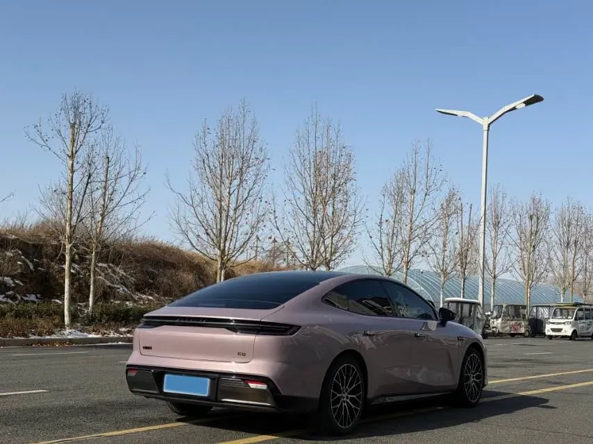 2024 Geely Galaxy E8 BEV 75.6KWH,autocango,china used car exporter,china ev exporter,chinese used car exporter,chinese used ev exporter