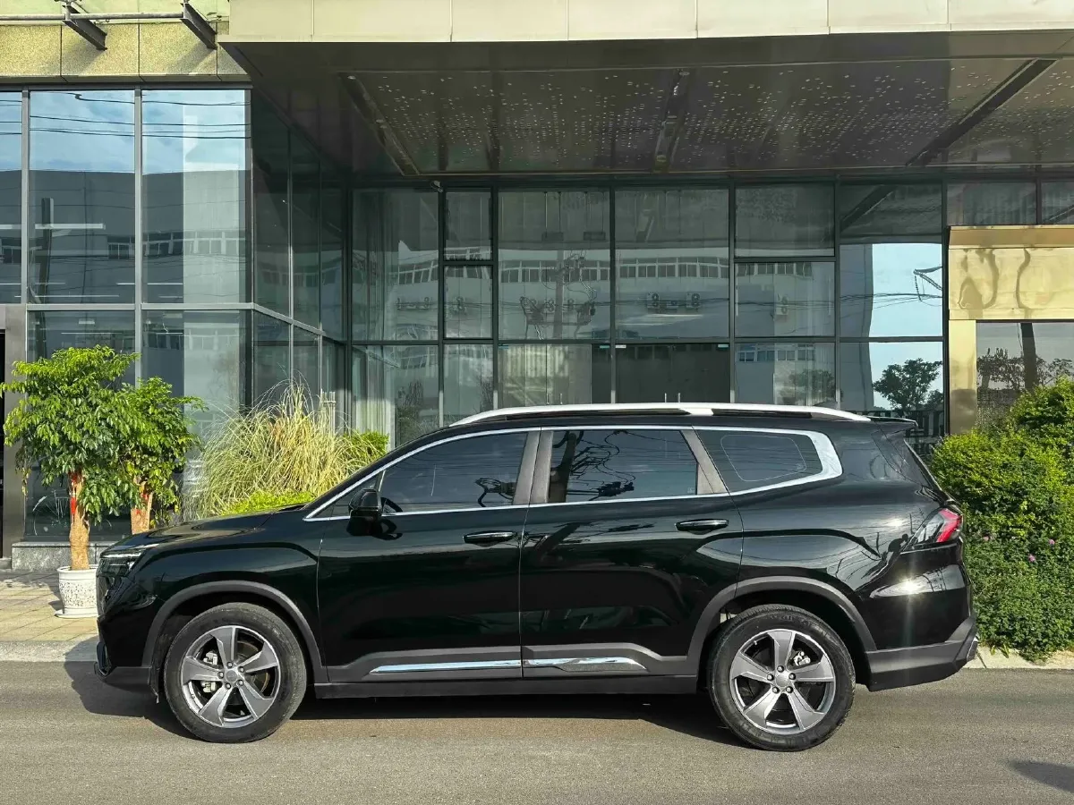 2023 Geely Okavango L 2.0T 218HP L4 7DCT,autocango,china used car exporter,china ev exporter,chinese used car exporter,chinese used ev exporter