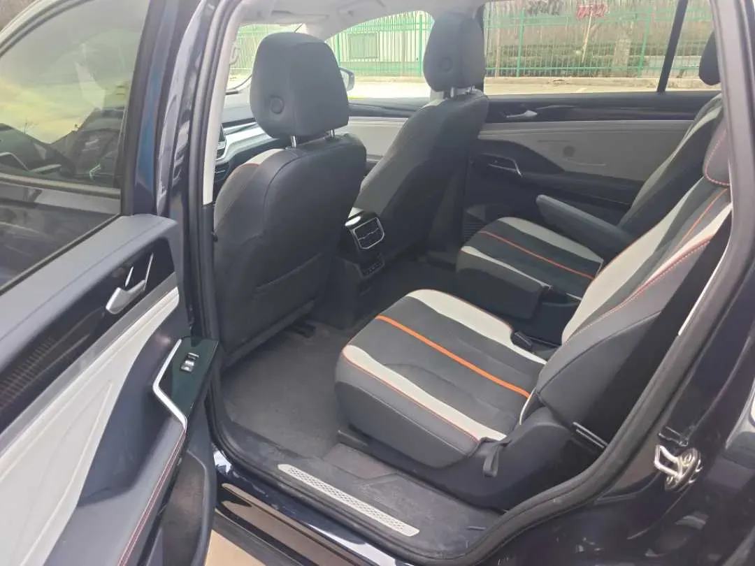 2022 Volkswagen ID.6 Crozz BEV 84.8KWH,autocango,china used car exporter,china ev exporter,chinese used car exporter,chinese used ev exporter