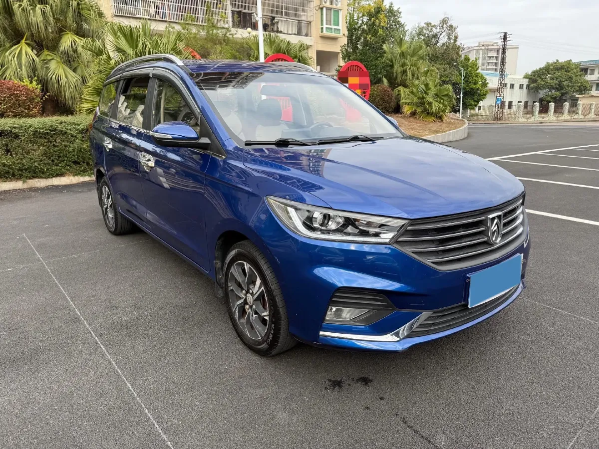 2018 BaoJun 360 1.5L 112HP L4 6MT,autocango,china used car exporter,china ev exporter,chinese used car exporter,chinese used ev exporter