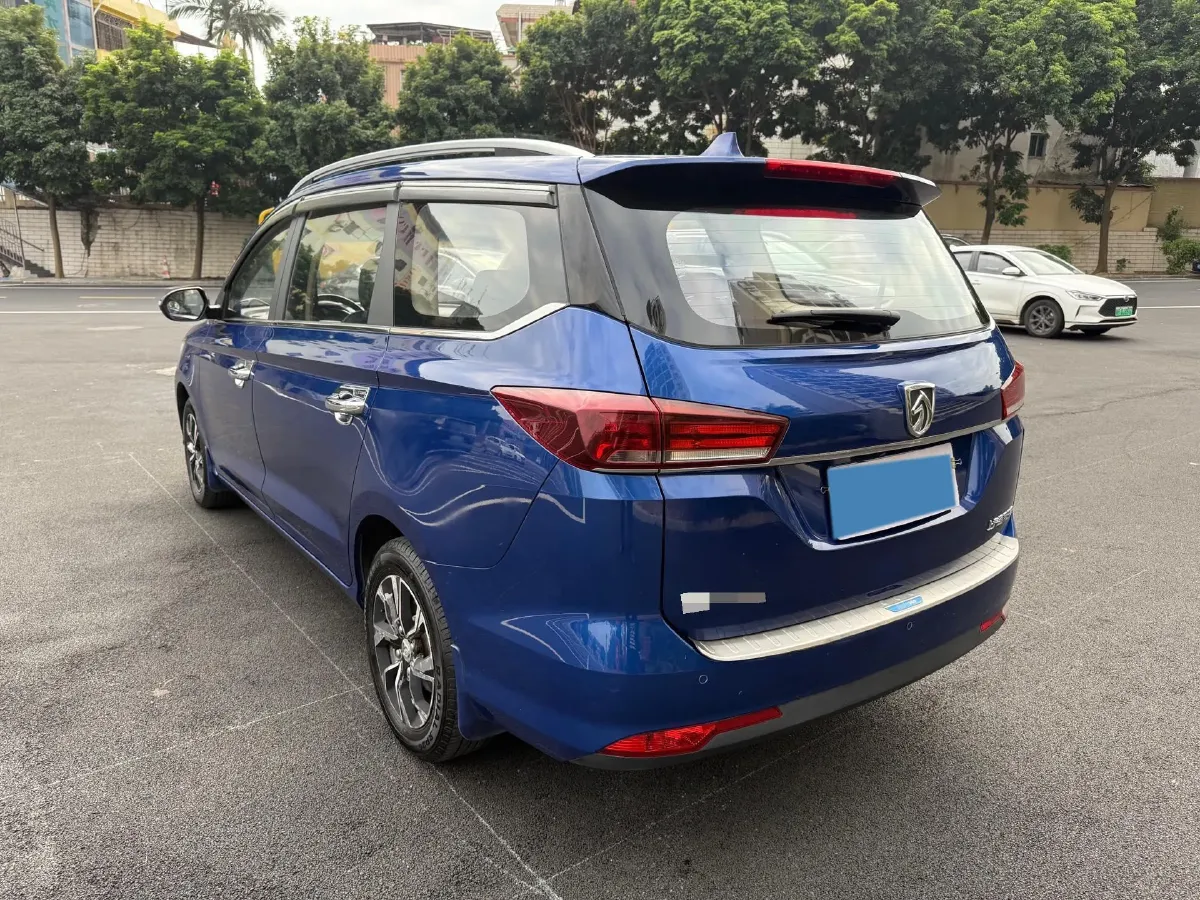2018 BaoJun 360 1.5L 112HP L4 6MT,autocango,china used car exporter,china ev exporter,chinese used car exporter,chinese used ev exporter