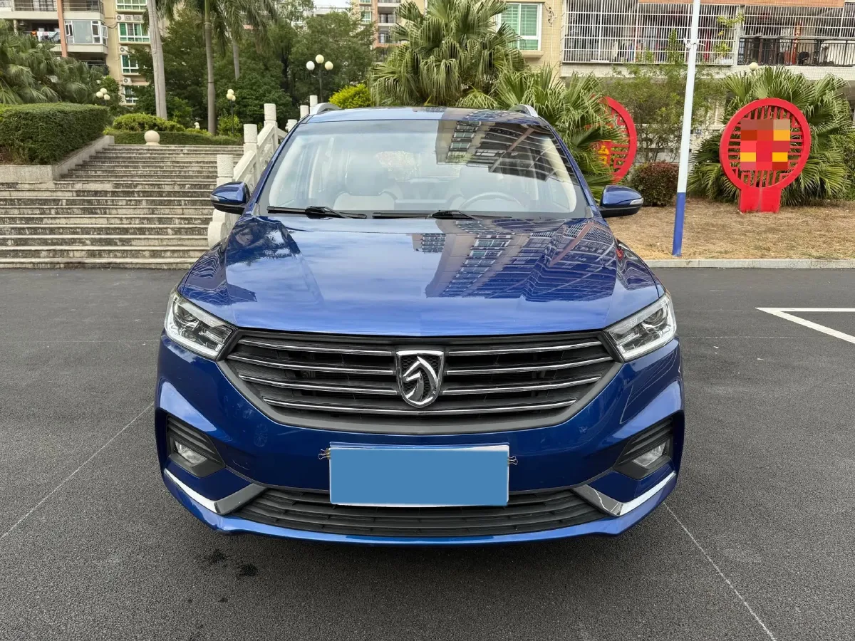 2018 BaoJun 360 1.5L 112HP L4 6MT,autocango,china used car exporter,china ev exporter,chinese used car exporter,chinese used ev exporter