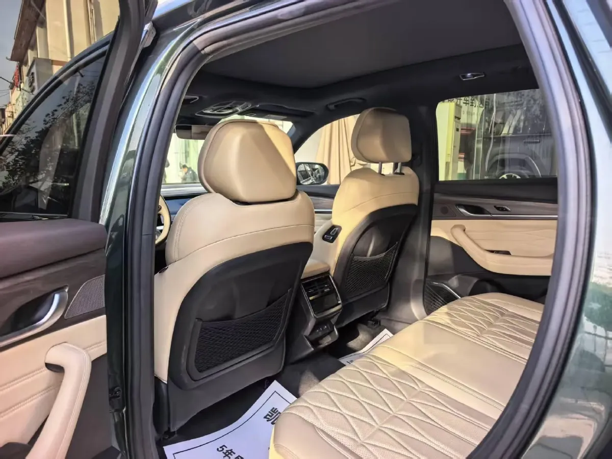 2025 Geely Monjaro 2.0T 238HP L4 8AT,autocango,china used car exporter,china ev exporter,chinese used car exporter,chinese used ev exporter