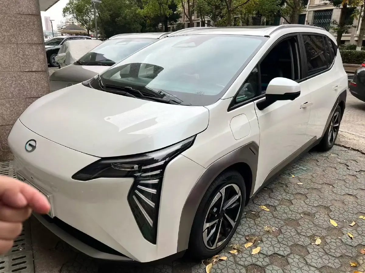 2023 Aion Y BEV 61.7KWH