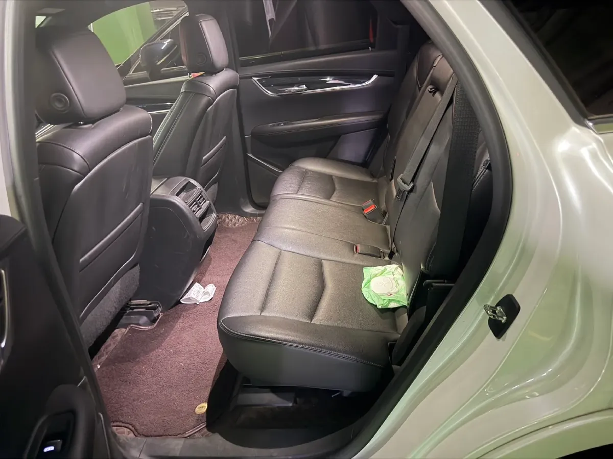 2021 Cadillac XT5 2.0T 237HP L4 9AT,autocango,china used car exporter,china ev exporter,chinese used car exporter,chinese used ev exporter