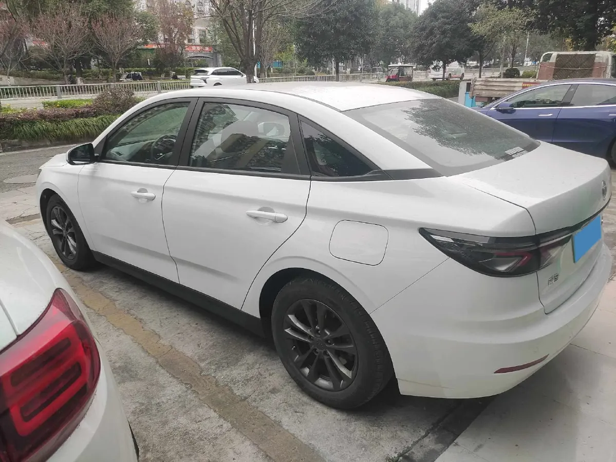 2021 Weltmeister E.5 BEV 49.92KWH,autocango,china used car exporter,china ev exporter,chinese used car exporter,chinese used ev exporter