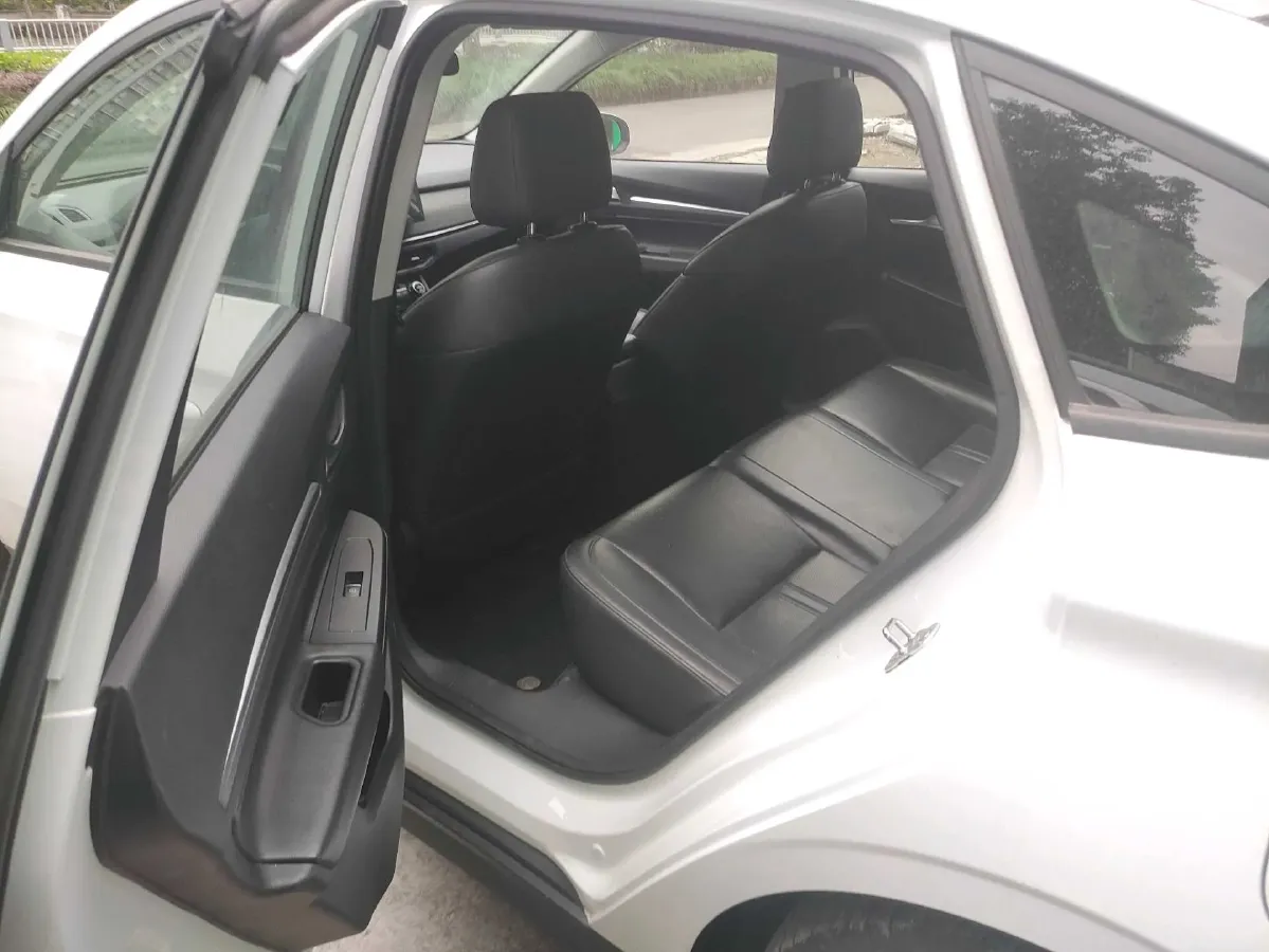 2021 Weltmeister E.5 BEV 49.92KWH,autocango,china used car exporter,china ev exporter,chinese used car exporter,chinese used ev exporter