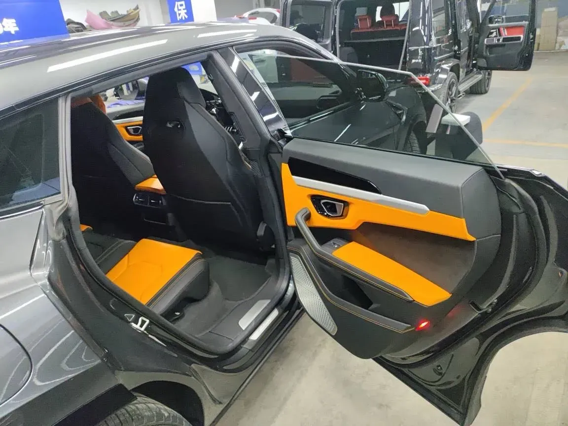 2018 Lamborghini Urus 4.0T 650HP V8 8AT,autocango,china used car exporter,china ev exporter,chinese used car exporter,chinese used ev exporter