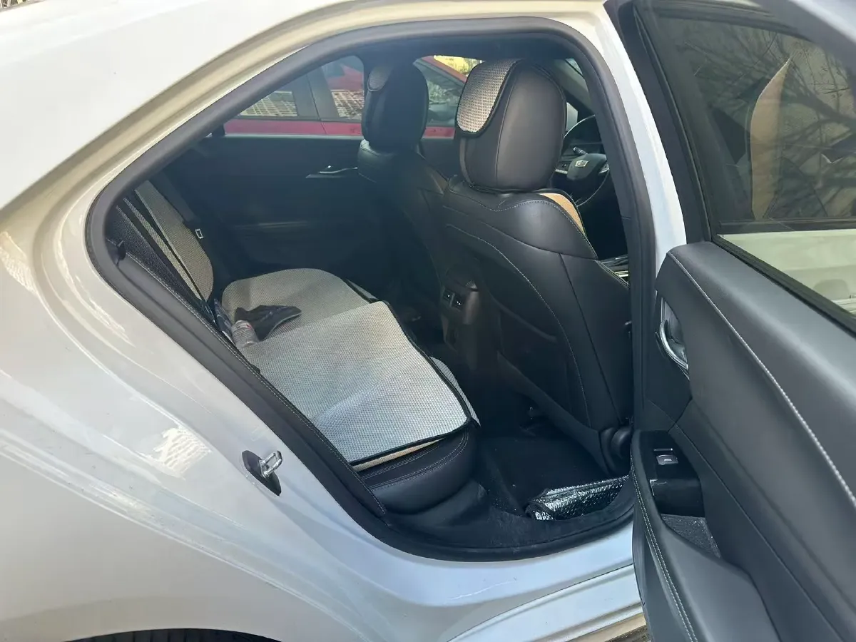 2021 Cadillac CT4 2.0T 237HP L4 8AT,autocango,china used car exporter,china ev exporter,chinese used car exporter,chinese used ev exporter