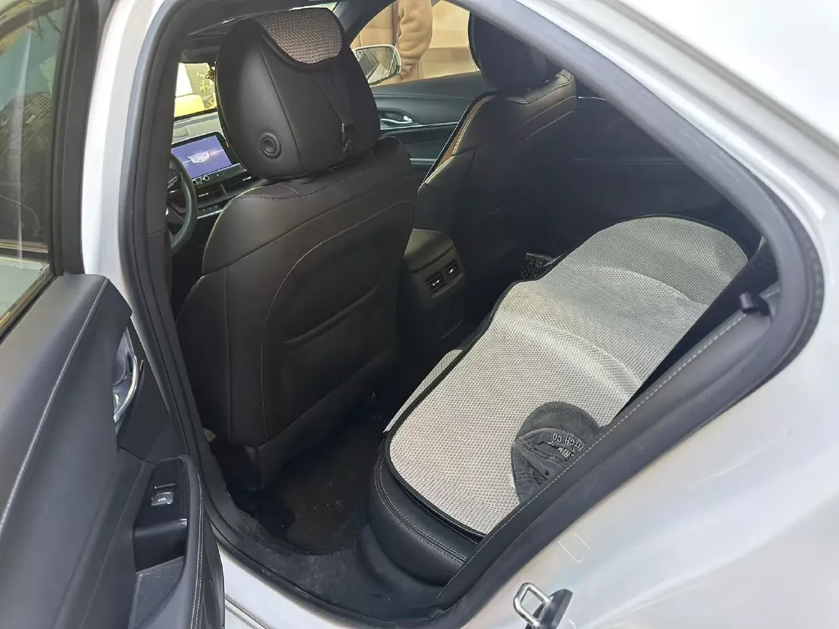 2021 Cadillac CT4 2.0T 237HP L4 8AT,autocango,china used car exporter,china ev exporter,chinese used car exporter,chinese used ev exporter