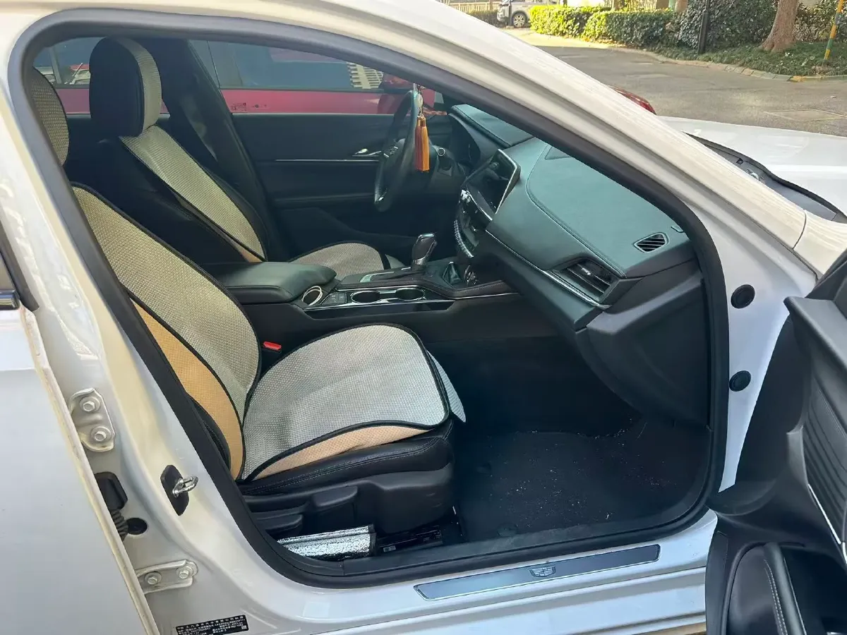 2021 Cadillac CT4 2.0T 237HP L4 8AT,autocango,china used car exporter,china ev exporter,chinese used car exporter,chinese used ev exporter