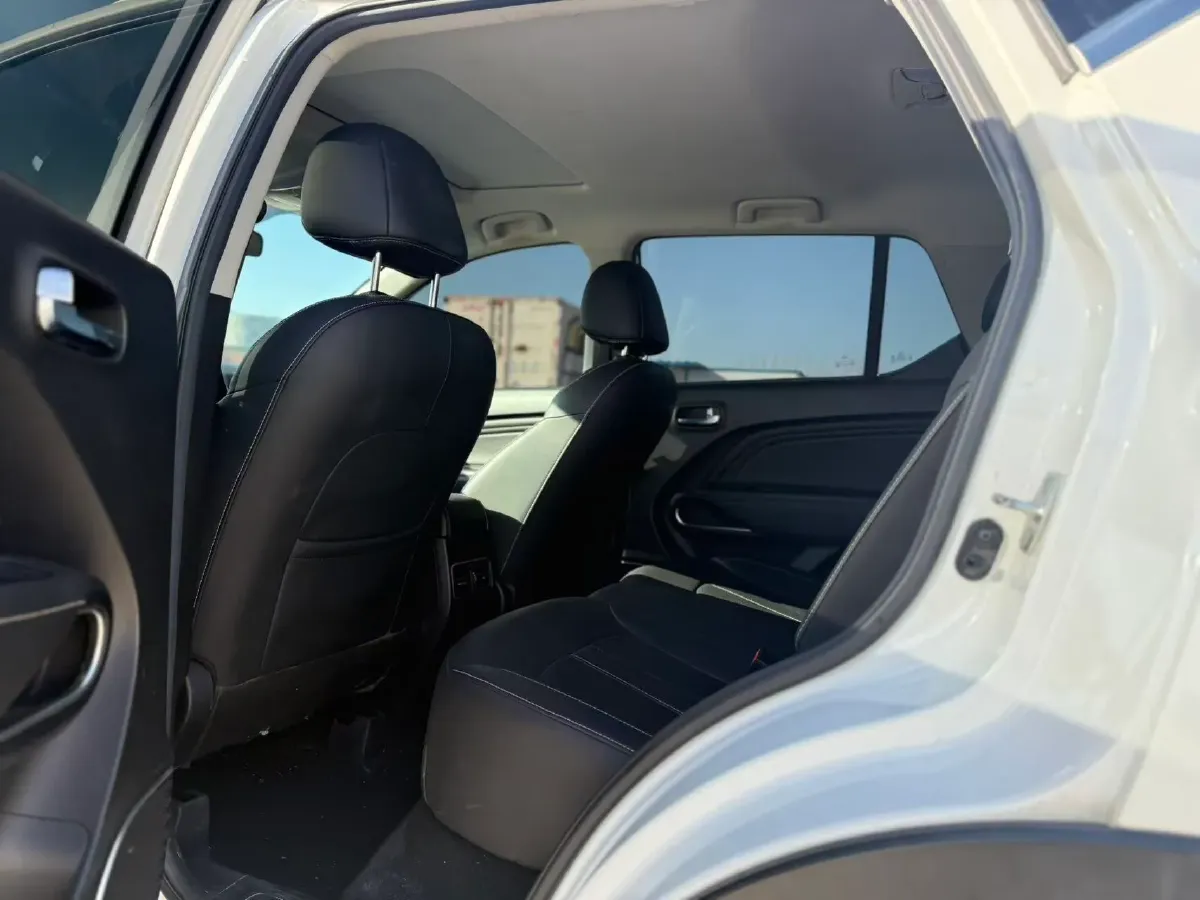 2021 GAC Trumpchi GS3 1.5T 169HP L4 6AT,autocango,china used car exporter,china ev exporter,chinese used car exporter,chinese used ev exporter