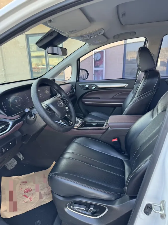 2023 GAC Trumpchi M6 1.5T 177HP L4 7DCT,autocango,china used car exporter,china ev exporter,chinese used car exporter,chinese used ev exporter