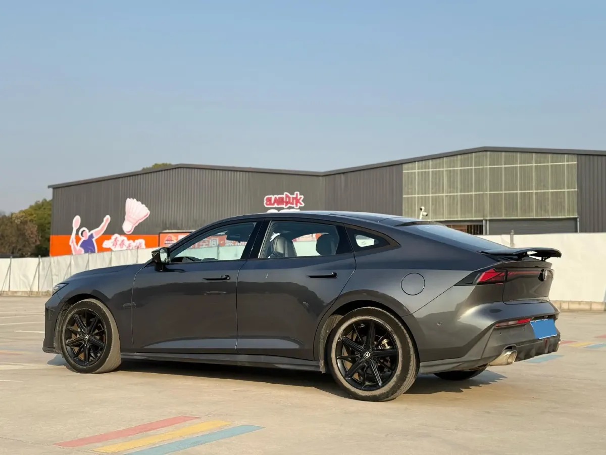 2022 ChangAn UNI-V 1.5T 188HP L4 7DCT,autocango,china used car exporter,china ev exporter,chinese used car exporter,chinese used ev exporter