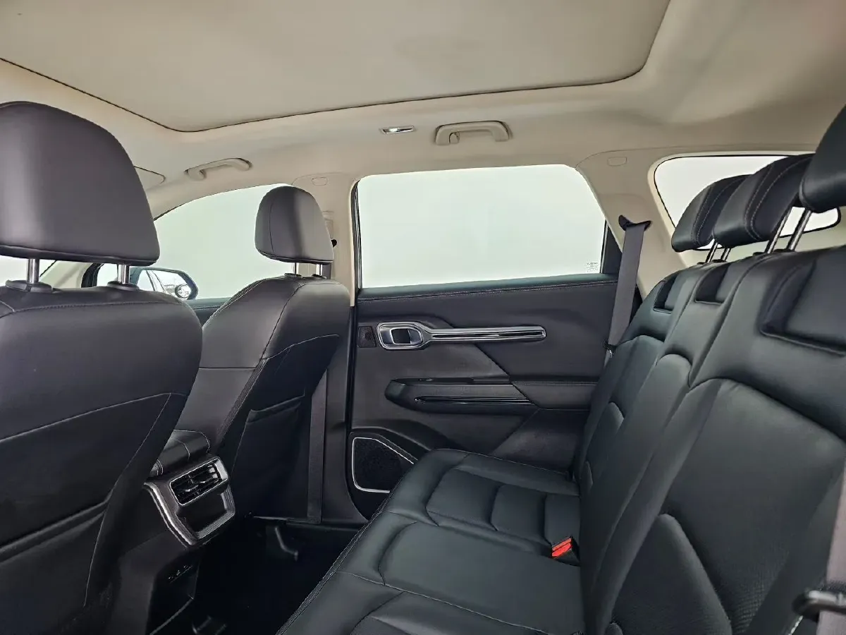 2020 Geely Okavango 1.8T 184HP L4 7DCT,autocango,china used car exporter,china ev exporter,chinese used car exporter,chinese used ev exporter