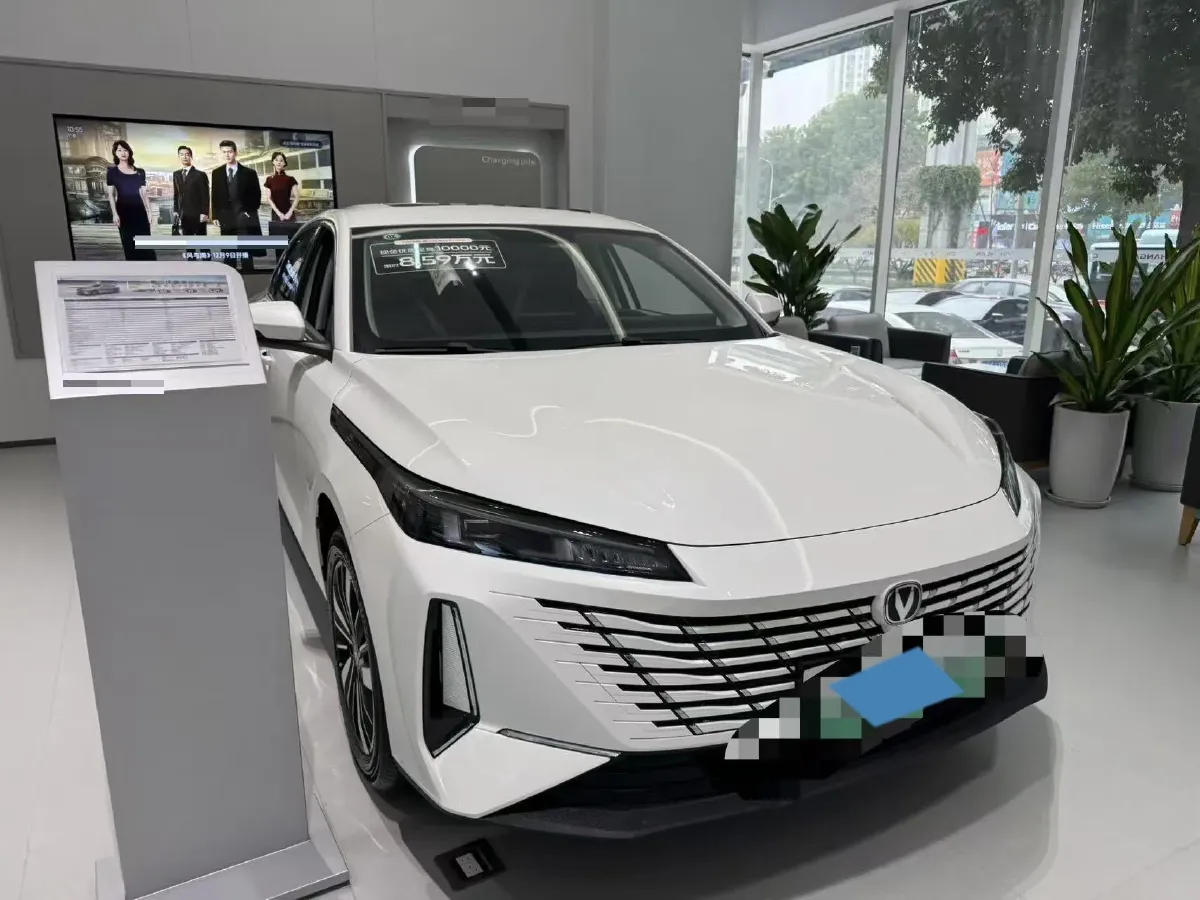 2025 ChangAn EadoPHEV 1.5L 98HP L4 E-CVT PHEV,autocango,china used car exporter,china ev exporter,chinese used car exporter,chinese used ev exporter