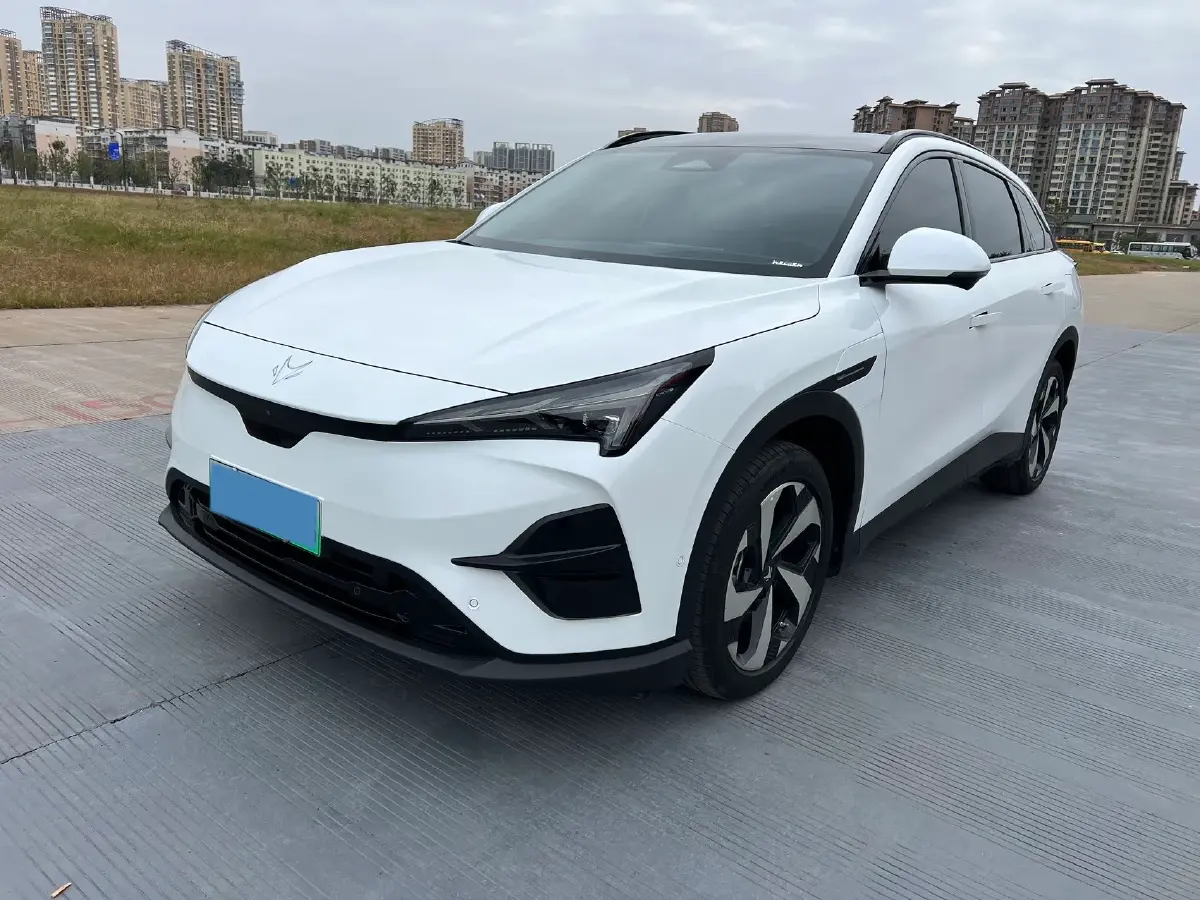 2025 MAXUS G10 2.0T 261HP L4 8AT