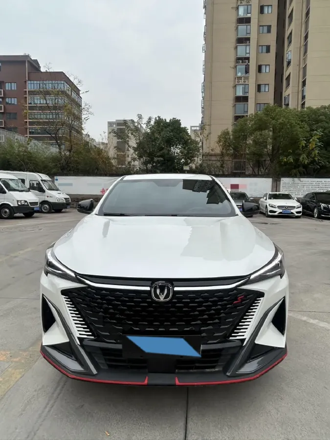 2024 ChangAn X5 PLUS 1.5T 188HP L4 7DCT,autocango,china used car exporter,china ev exporter,chinese used car exporter,chinese used ev exporter