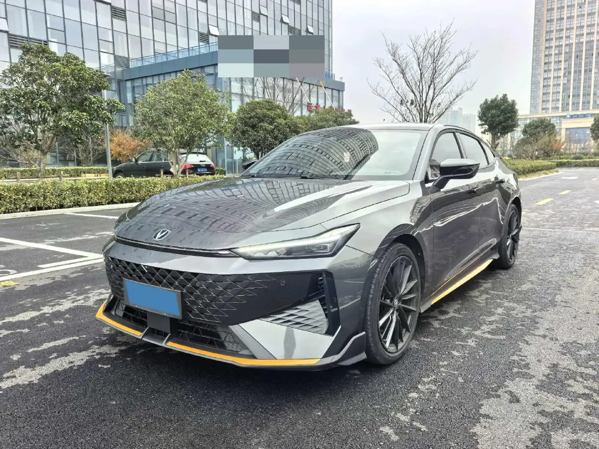 2024 ChangAn UNI-V 1.5T 188HP L4 7DCT