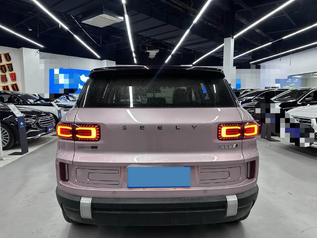 2023 Geely ICON 1.5T 181HP L4 7DCT,autocango,china used car exporter,china ev exporter,chinese used car exporter,chinese used ev exporter