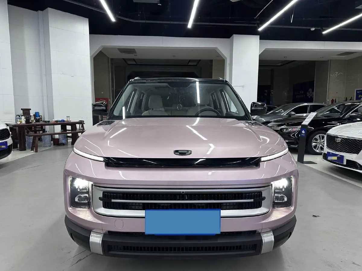 2023 Geely ICON 1.5T 181HP L4 7DCT,autocango,china used car exporter,china ev exporter,chinese used car exporter,chinese used ev exporter
