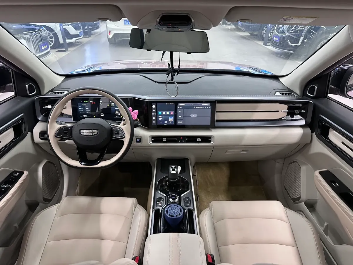 2023 Geely ICON 1.5T 181HP L4 7DCT,autocango,china used car exporter,china ev exporter,chinese used car exporter,chinese used ev exporter