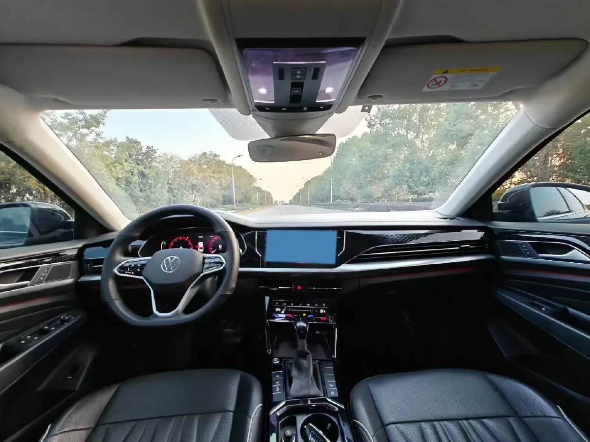 2023 Volkswagen Passat 2.0T 186HP L4 7DCT,autocango,china used car exporter,china ev exporter,chinese used car exporter,chinese used ev exporter