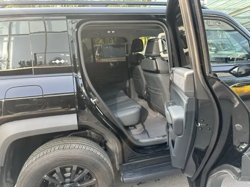 2023 FangChengBao Bao 5 1.5T 194HP L4 E-CVT PHEV 31.8KWH,autocango,china used car exporter,china ev exporter,chinese used car exporter,chinese used ev exporter