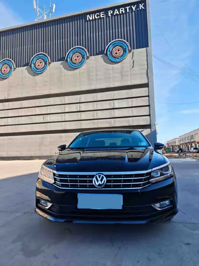 2017 Volkswagen Passat 1.8T 180HP L4 7DCT,autocango,china used car exporter,china ev exporter,chinese used car exporter,chinese used ev exporter